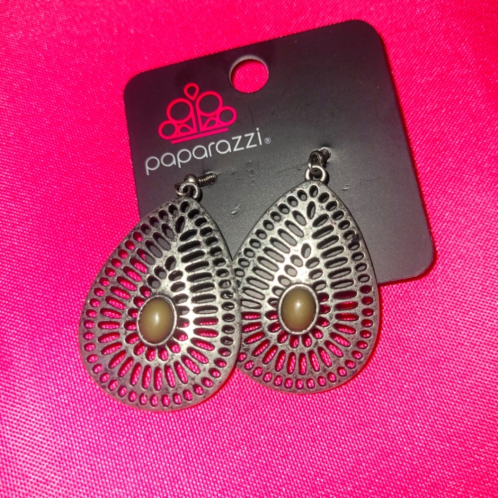Earings